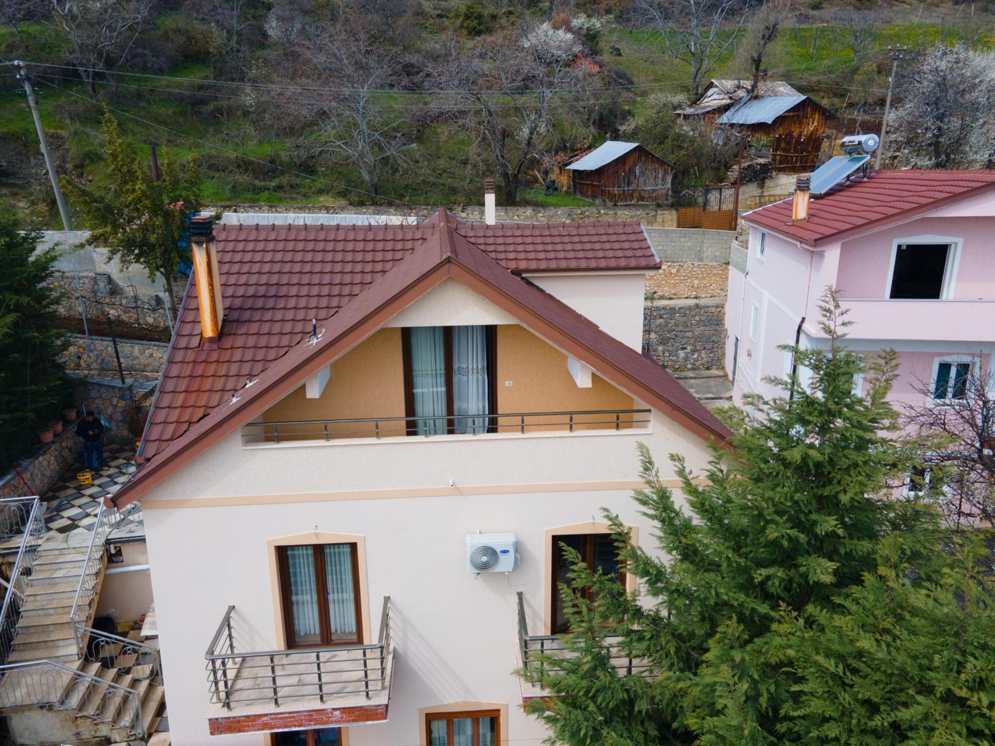 Villa Bardhi Pogradec